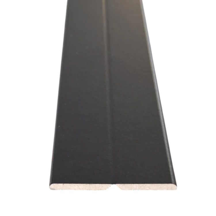 Listwa-lamana-25-25-2600-mm-czarna-2.webp