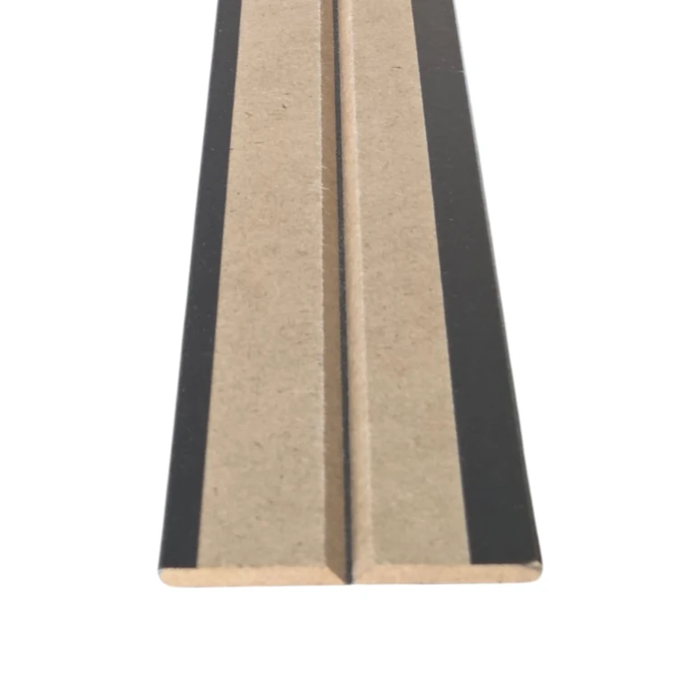 Listwa-lamana-25-25-2600-mm-czarna-5.webp