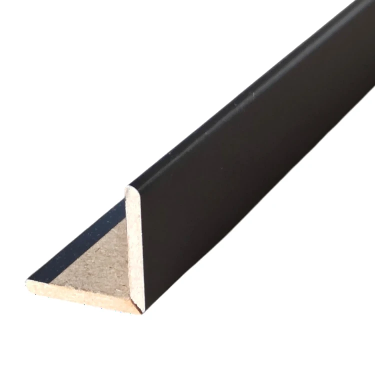 Listwa-lamana-25-25-2600-mm-czarna-9.webp