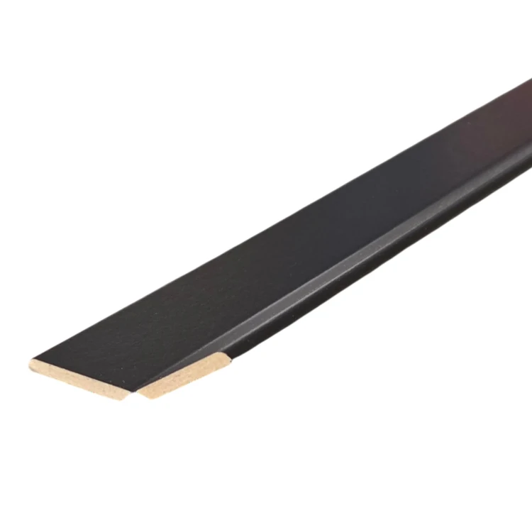 Listwa-lamana-25-25-2600-mm-czarna-10.webp
